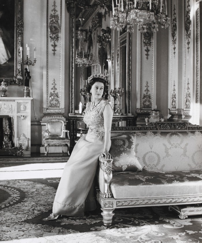 Cecil Beaton, The 1968 Sitting - Queen Elizabeth II, White Drawing Room