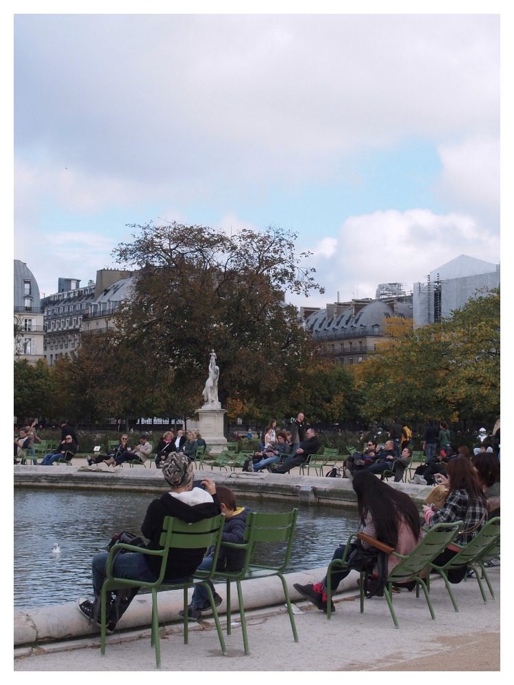 Paris Versus New York Tuilerie Gardens - Vicki Archer