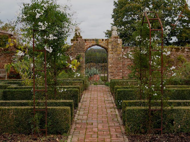 Sissinghurst, Vita Sackville West, The Perfect Weekend, Vicki Archer