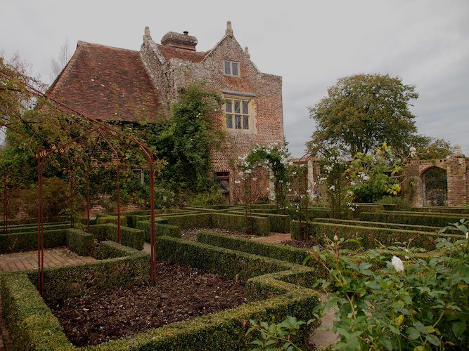 Sissinghurst, Vita Sackville West, The Perfect Weekend, Vicki Archer