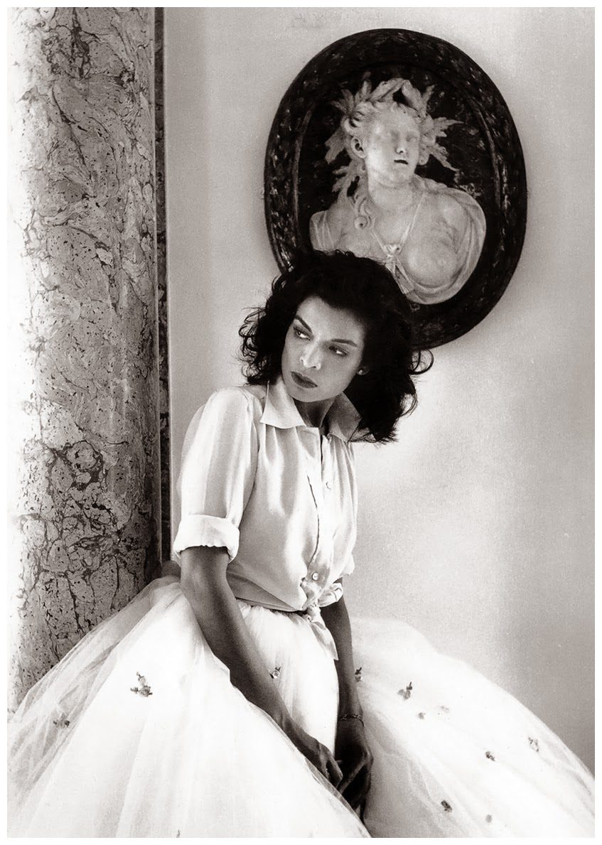 bianca-jagger-photo-cecil-beaton- tulle- vicki archer