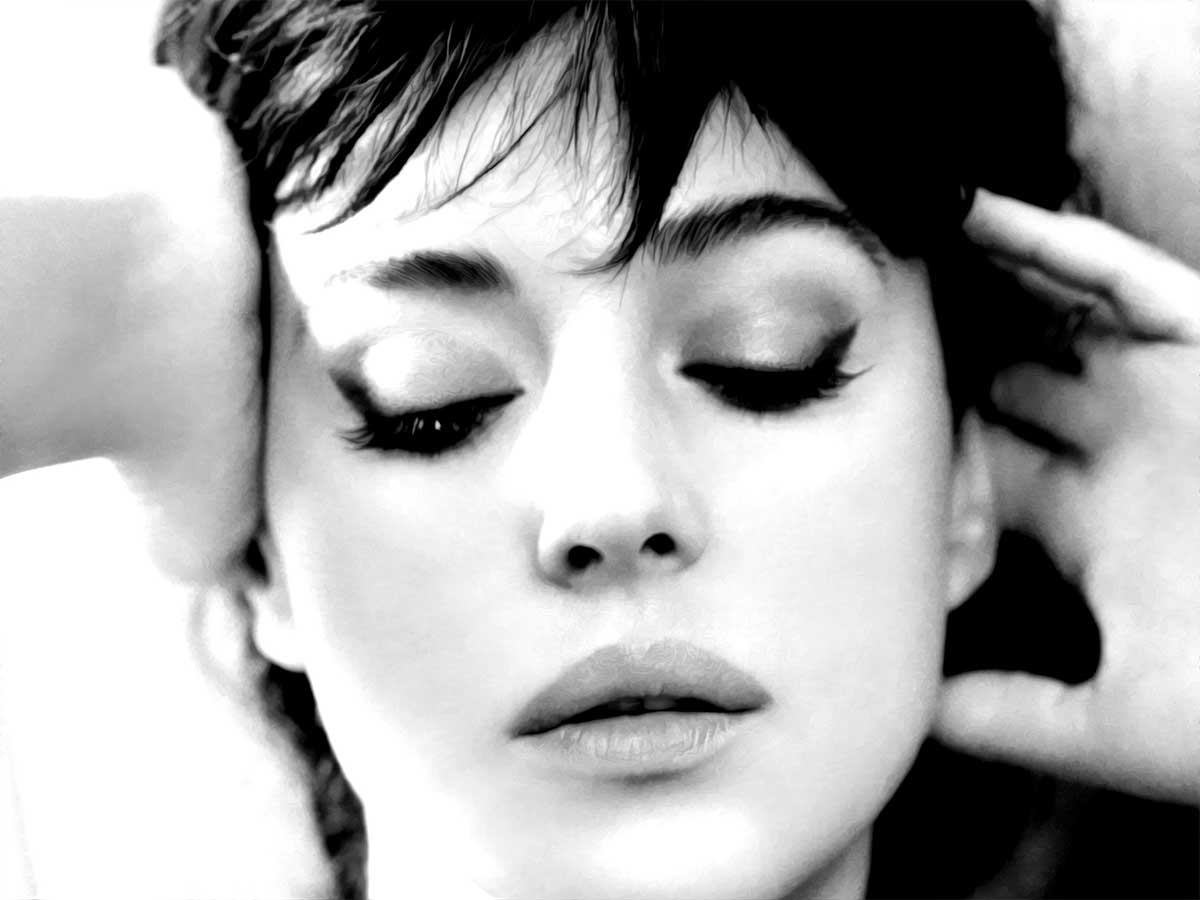 Steal Her Style, Monica Bellucci on vickiarcher.com